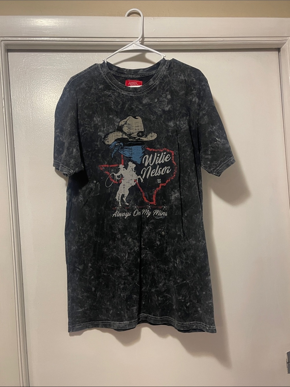 American needle Willie Nelson shirt size large